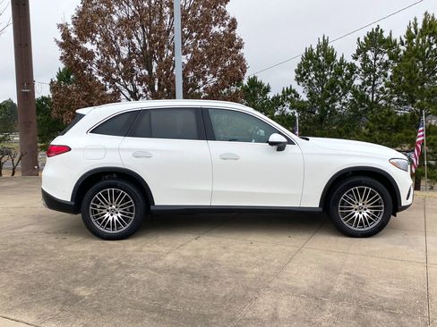 Used 2025 Mercedes-Benz GLC 300 image 7