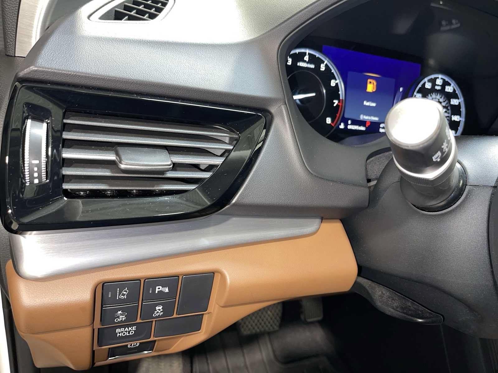 Used 2019 Acura RDX w/ Technology Package AWD/4WD image 24