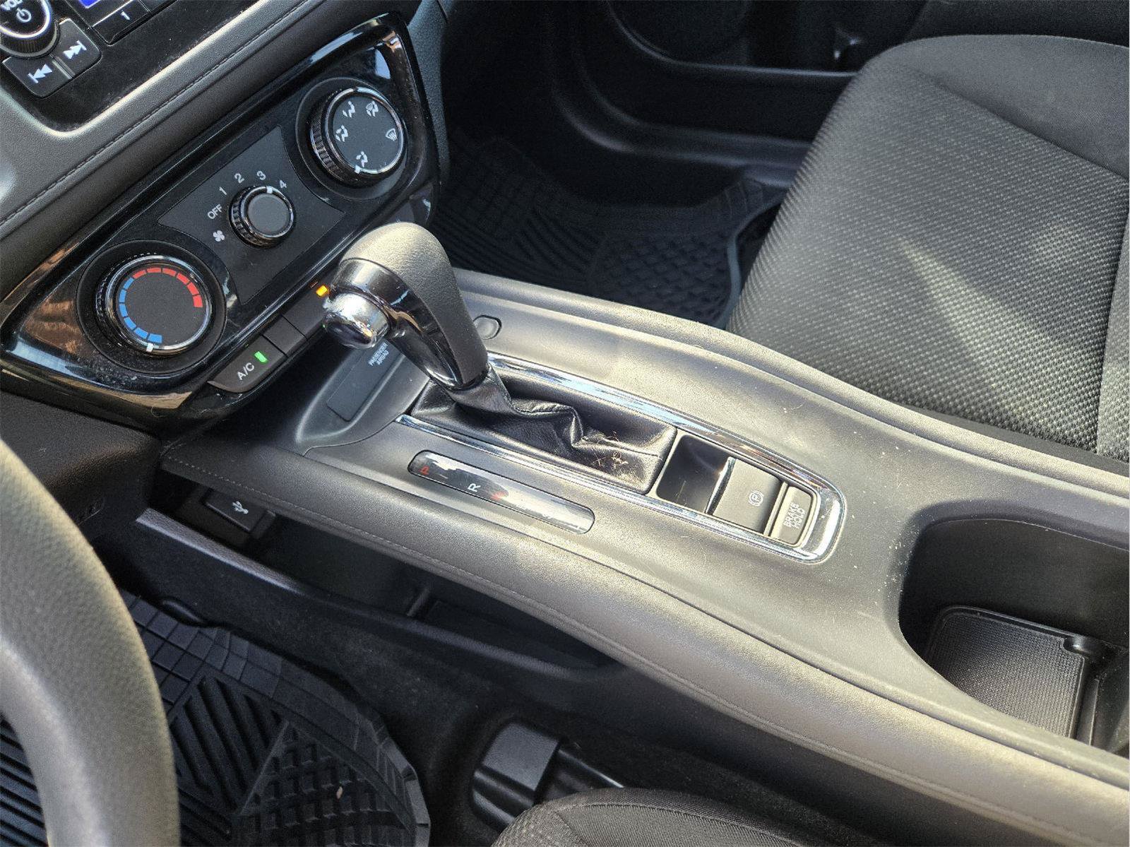 Used 2016 Honda HR-V LX image 18