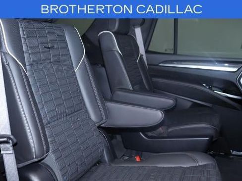 Used 2025 Cadillac Escalade V AWD/4WD image 24