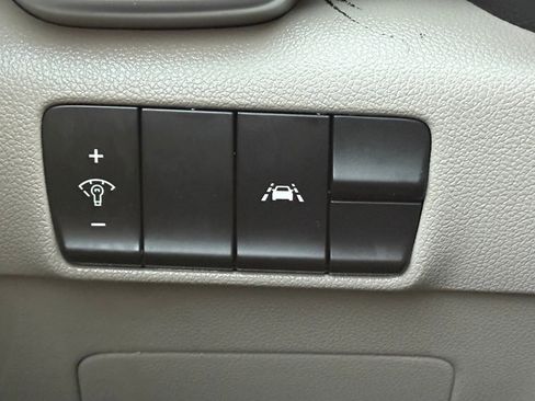 Used 2022 Kia Sportage LX image 18