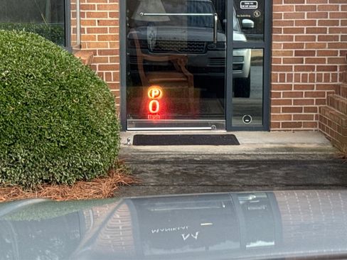 Used 2016 Land Rover Range Rover HSE image 54