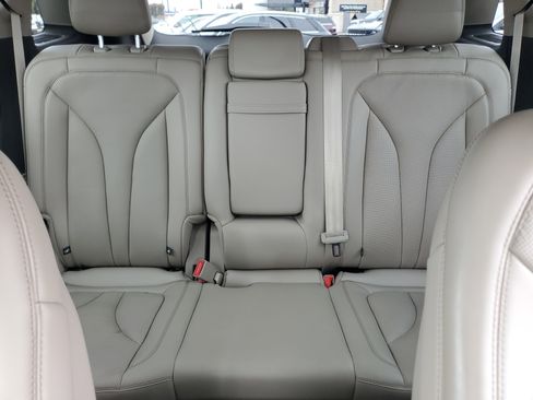 Certified 2022 Lincoln Nautilus Reserve image 19