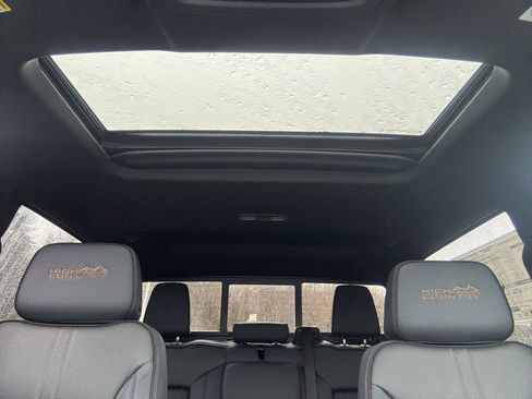 New 2026 Chevrolet Silverado 1500 High Country image 2