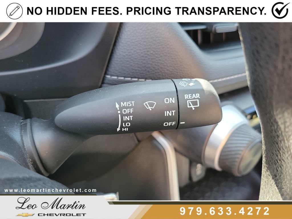 Used 2022 Toyota RAV4 LE FWD image 29