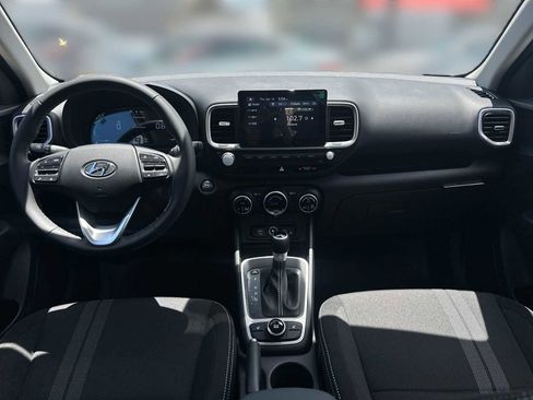 New 2026 Hyundai Venue SEL FWD image 3