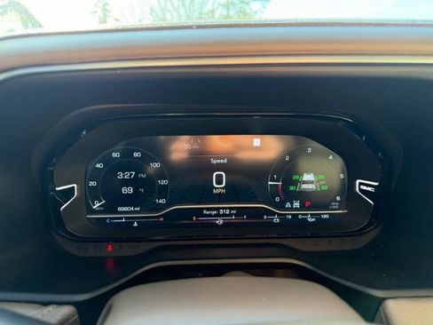 Certified 2022 GMC Yukon XL Denali image 28