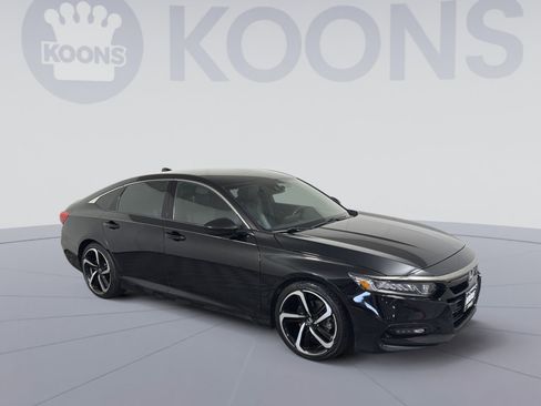 Used 2019 Honda Accord Sport image 10
