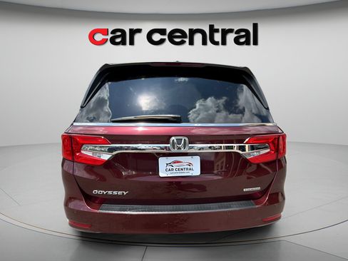 Used 2019 Honda Odyssey Touring image 4