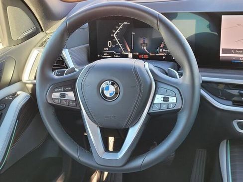 Certified 2025 BMW X5 sDrive40i w/ Premium Package image 32