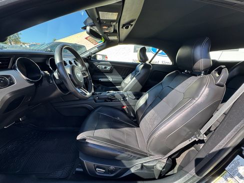 Used 2017 Ford Mustang Premium RWD image 16
