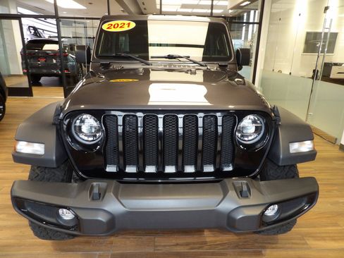 Used 2021 Jeep Wrangler Willys image 2