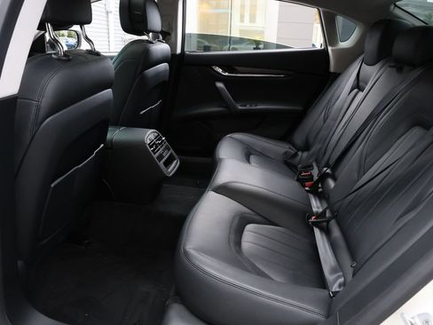 Used 2016 Maserati Quattroporte S Q4 AWD/4WD image 18