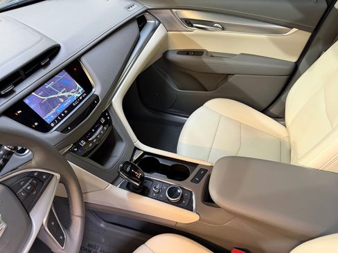 Certified 2024 Cadillac XT5 Premium Luxury FWD image 36