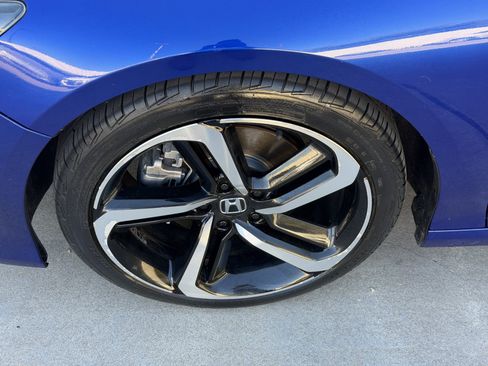 Used 2018 Honda Accord Sport image 12