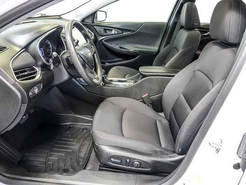 Certified 2024 Chevrolet Malibu LT FWD image 12
