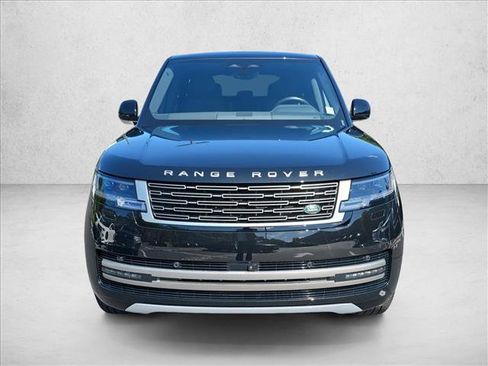 New 2025 Land Rover Range Rover SE image 2