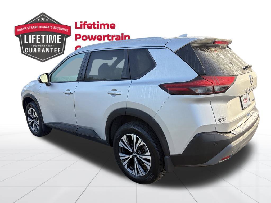 Certified 2023 Nissan Rogue SV w/ SV Premium B Package AWD/4WD image 3