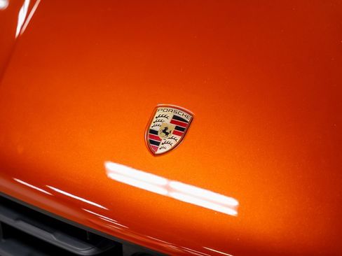 Used 2023 Porsche Macan T image 7