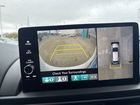 Used 2025 Honda Pilot Elite image 23