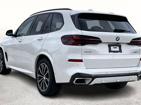 Used 2025 BMW X5 xDrive50e w/ M Sport Package image 2