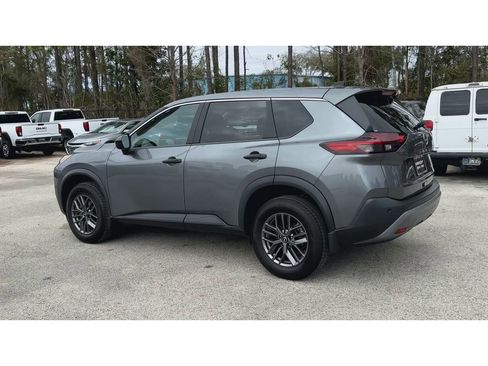 Used 2023 Nissan Rogue S image 6