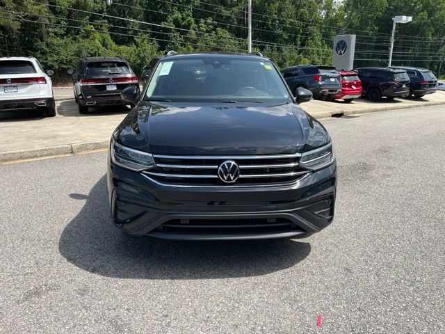 Used 2023 Volkswagen Tiguan SE FWD image 35