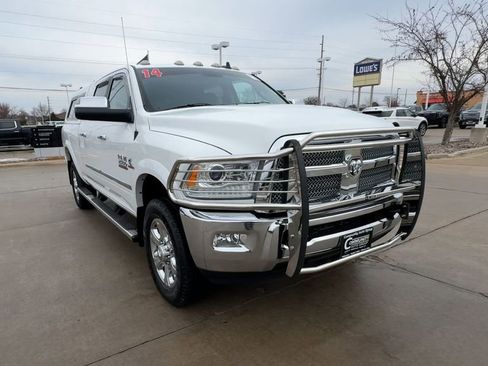 Used 2014 RAM 2500 Limited image 2