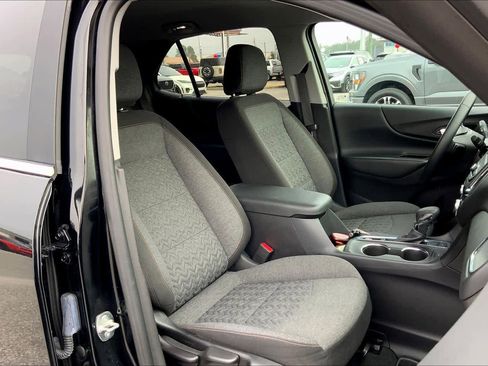 Used 2024 Chevrolet Equinox LT image 9