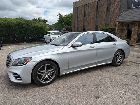 Used 2019 Mercedes-Benz S 560 Sedan image 1