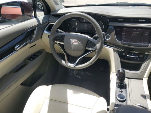 Certified 2023 Cadillac XT6 Premium Luxury image 18