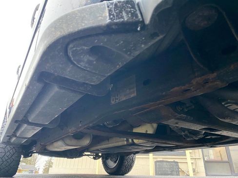 Used 2012 Chevrolet Avalanche LTZ image 38