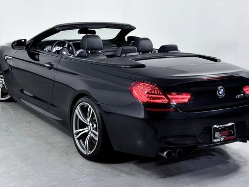 Used 2013 BMW M6 Convertible image 8