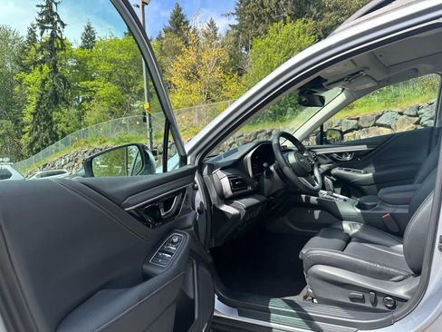 Certified 2025 Subaru Outback Limited AWD/4WD image 17
