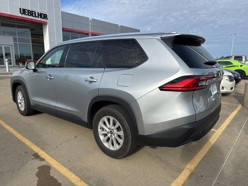 Used 2024 Toyota Grand Highlander XLE image 7