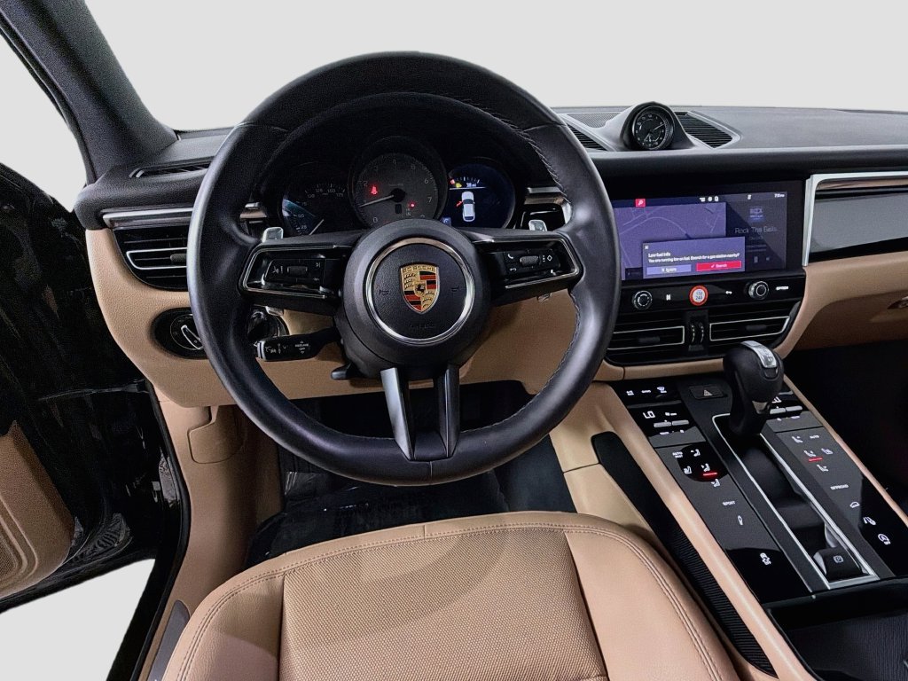 Used 2023 Porsche Macan S AWD/4WD image 11