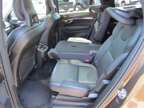 Used 2017 Volvo XC90 T6 Momentum w/ Vision Package AWD/4WD image 11