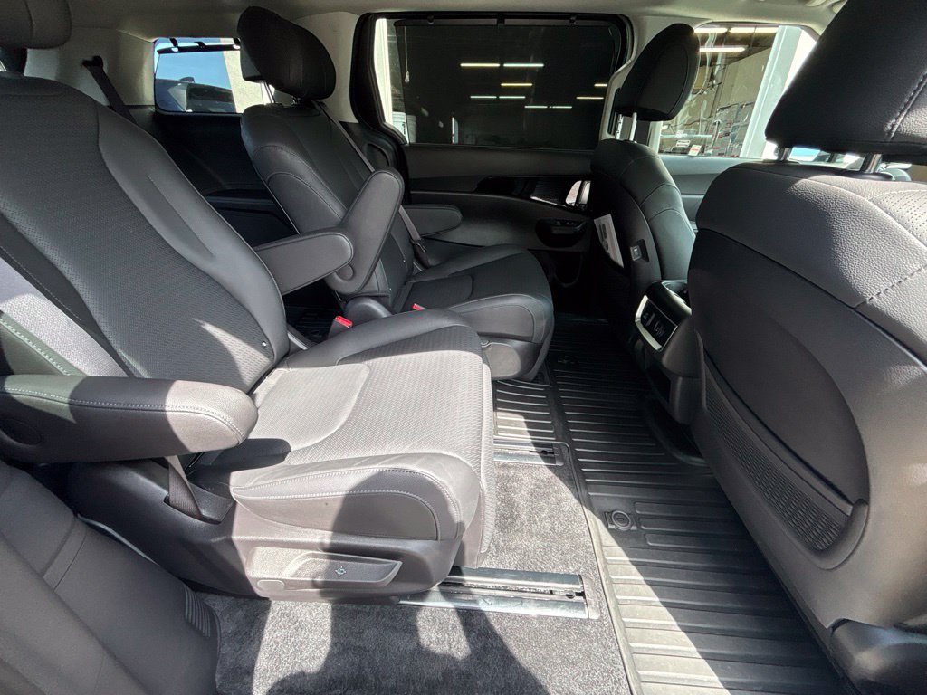 Certified 2026 Kia Carnival SX Prestige FWD image 21