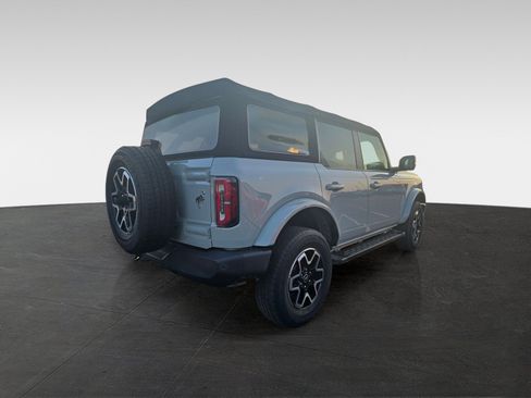 Used 2021 Ford Bronco Outer Banks AWD/4WD image 5