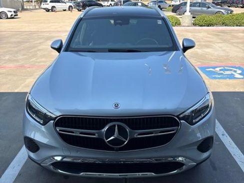 Used 2024 Mercedes-Benz GLC 300 4MATIC image 2