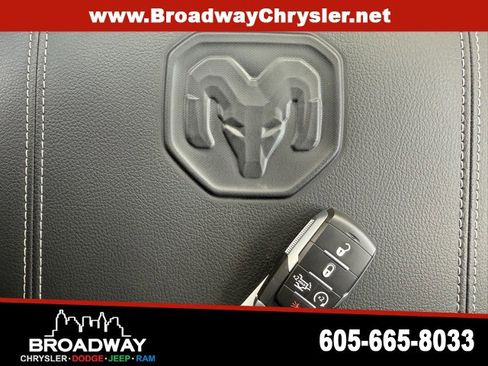 Used 2025 RAM 1500 Laramie image 19