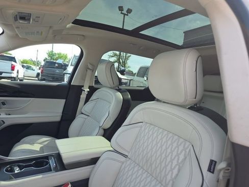 Used 2025 Lincoln Nautilus Black Label w/ Jet Appearance Package AWD/4WD image 24