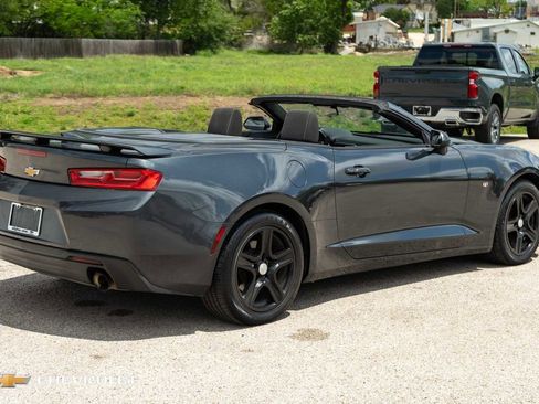 Used 2017 Chevrolet Camaro LT w/ Technology Package RWD image 6