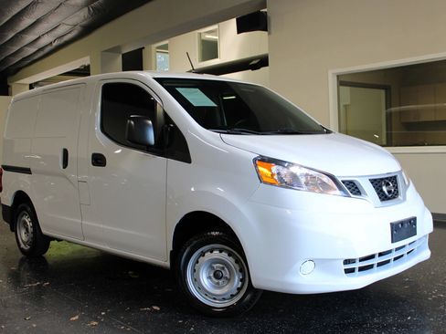 Used 2020 Nissan NV200 S FWD image 35