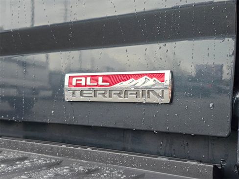 Used 2018 GMC Sierra 1500 SLT image 46