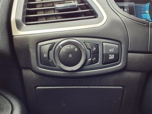 Used 2023 Ford Edge SEL w/ Convenience Package image 19