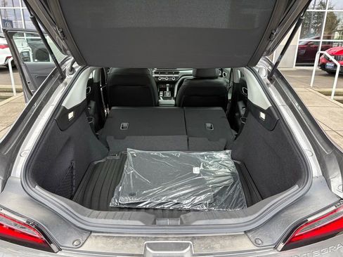 New 2025 Acura Integra image 24