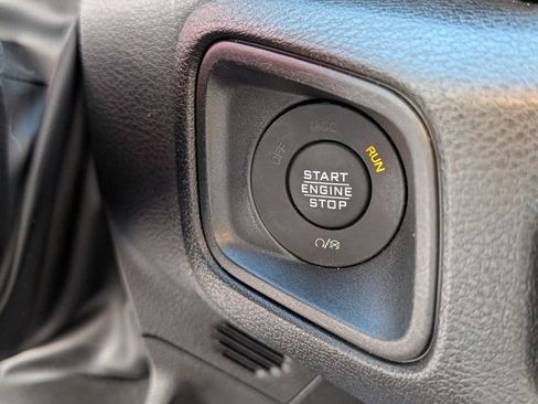 Used 2024 Jeep Gladiator Sport image 26