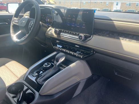 New 2026 Chevrolet Colorado ZR2 w/ Midnight Edition AWD/4WD image 33