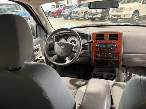 Used 2005 Dodge Dakota SLT w/ Trailer Tow Group AWD/4WD image 18